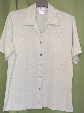 3$⭐️Selene Short-Sleeve Button-Up Shirt in Light Sage